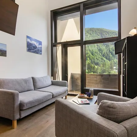 Grand Roc - Ancolies 211 - Happy * Chamonix